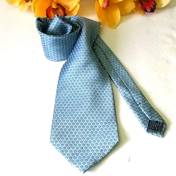 CALVIN KLEIN ICE BLUE SILK NECKTIE SIZE 60" x 4" - Picture 9 of 9
